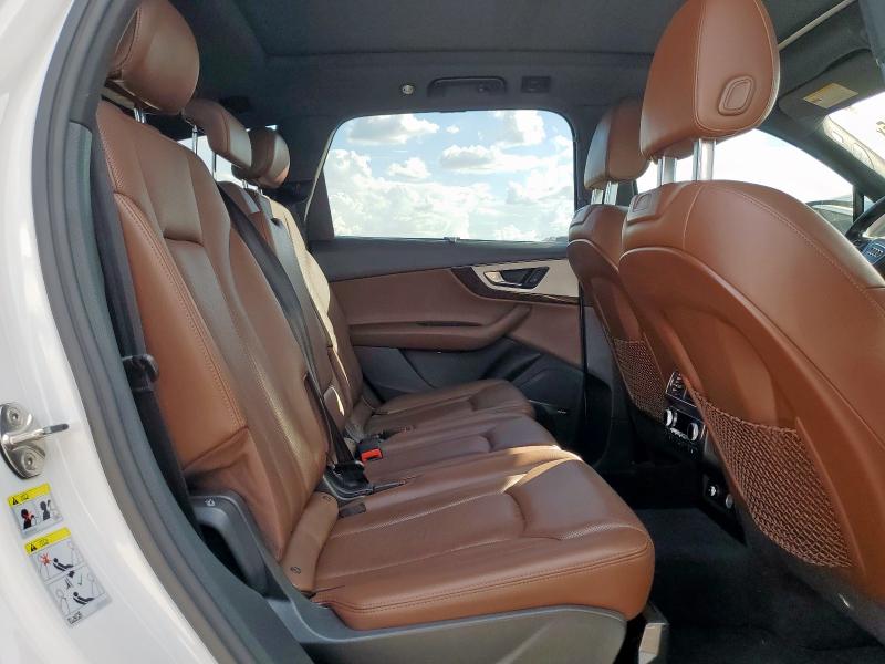 Photo 11 from auction – 2018 AUDI Q7 PREMIUM with VIN WA1LHAF7XJD005968