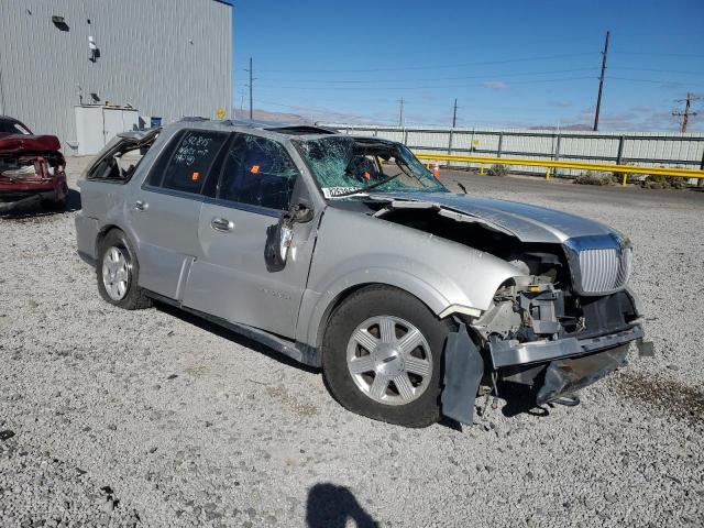 Photo 4 from auction – 2005 LINCOLN NAVIGATOR with VIN 5LMFU28515LJ09835