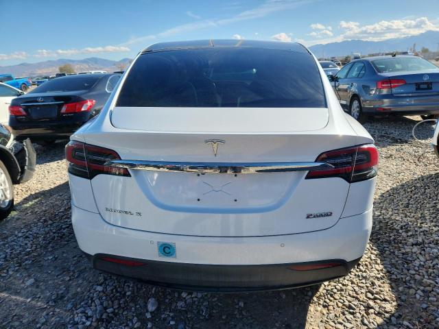 Photo 6 from auction – 2016 TESLA MODEL X with VIN 5YJXCBE48GF031103