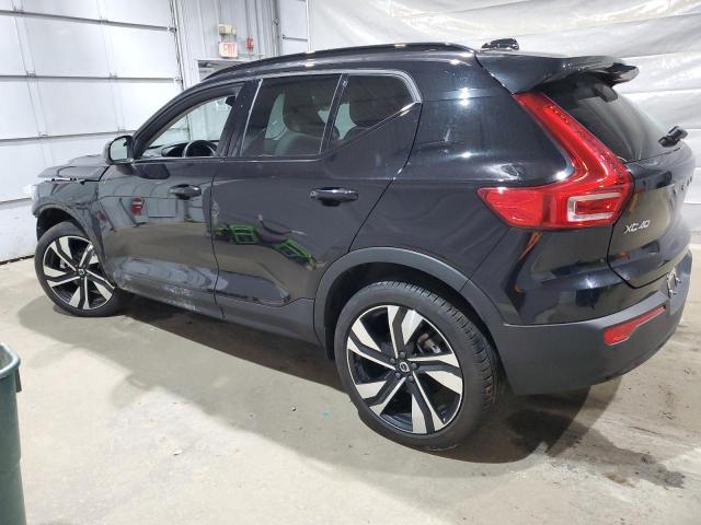 Photo 2 from auction – 2025 VOLVO XC40 PLUS with VIN YV4L12UC0S2459379