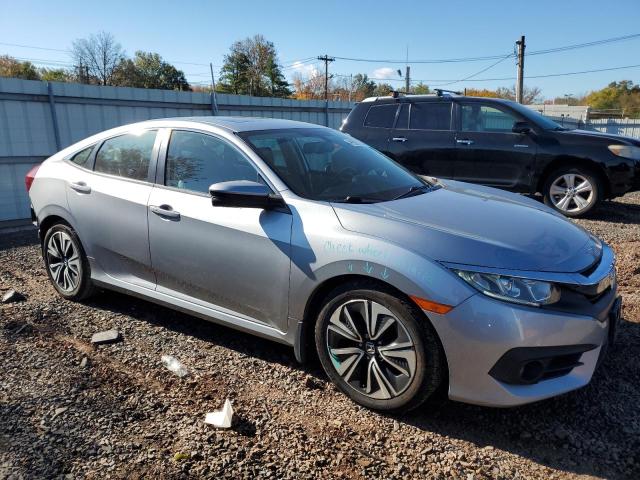 Photo 4 from auction – 2016 HONDA CIVIC EXL with VIN 19XFC1F79GE212537