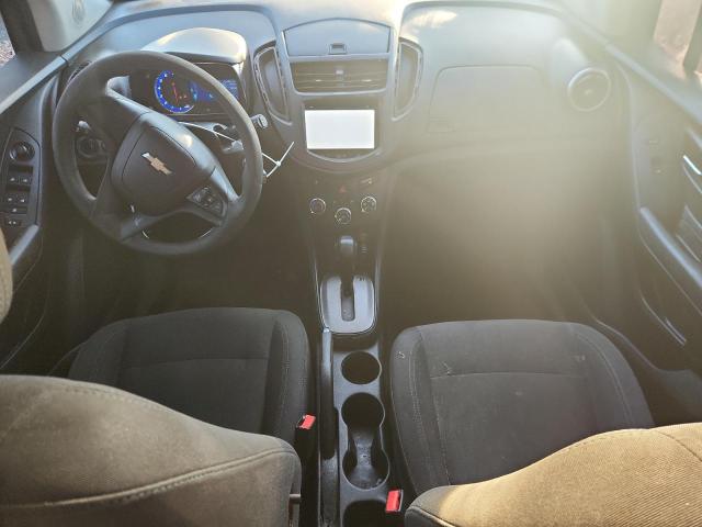 Photo 8 from auction – 2016 CHEVROLET TRAX LS with VIN 3GNCJKSBXGL265985