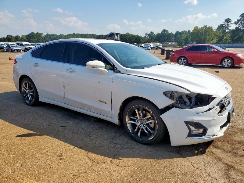 Photo 4 from auction – 2019 FORD FUSION TIT with VIN 3FA6P0RU4KR241838