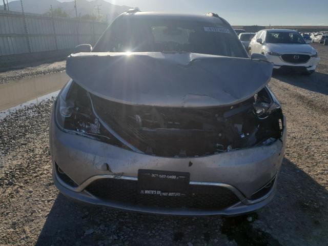 Photo 5 from auction – 2017 CHRYSLER PACIFICA T with VIN 2C4RC1BG1HR569181