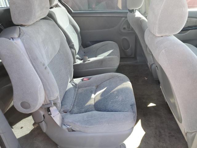 Photo 11 from auction – 2005 TOYOTA SIENNA CE with VIN 5TDZA23C75S312486