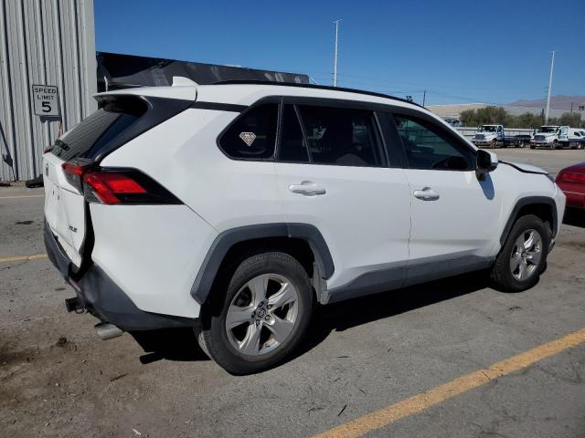 Photo 3 from auction – 2019 TOYOTA RAV4 XLE with VIN 2T3W1RFVXKC013921