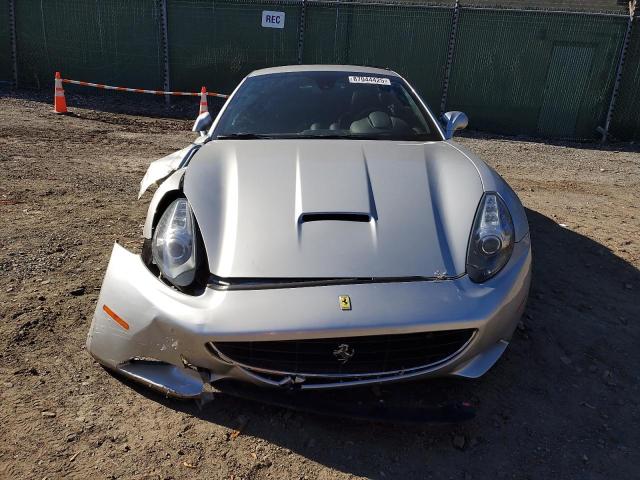 Photo 5 from auction – 2010 FERRARI CALIFORNIA with VIN ZFF65LJA0A0175100