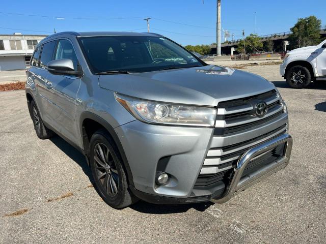 TOYOTA HIGHLANDER 2019 with VIN 5TDJZRFH3KS619686 - Photo from auction