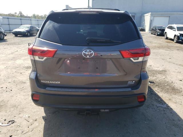 Photo 6 from auction – 2019 TOYOTA HIGHLANDER with VIN 5TDJZRFH5KS984242