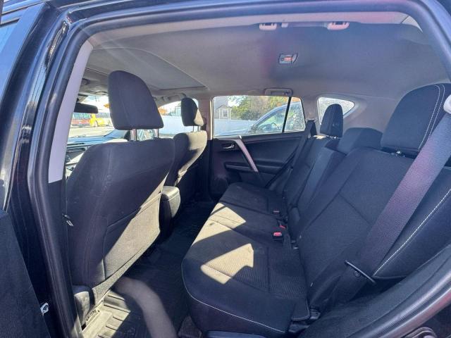 Photo 6 from auction – 2017 TOYOTA RAV4 XLE with VIN 2T3RFREV3HW564151