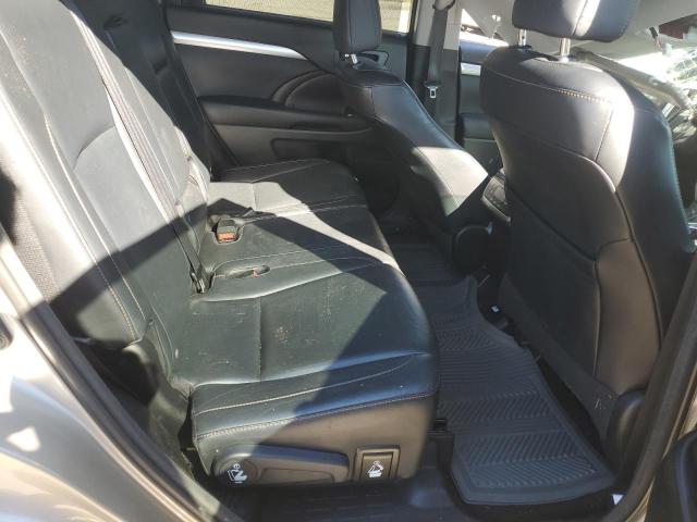 Photo 11 from auction – 2015 TOYOTA HIGHLANDER with VIN 5TDKKRFH5FS100282