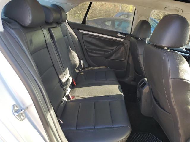 Photo 10 from auction – 2007 VOLKSWAGEN JETTA WOLF with VIN 3VWEF71K87M188056