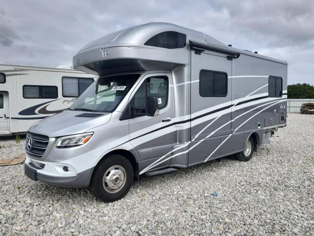 Photo 2 from auction – 2020 WINNEBAGO VIEW CLASS C MOTORHO with VIN WDAPF4CD9KN065439