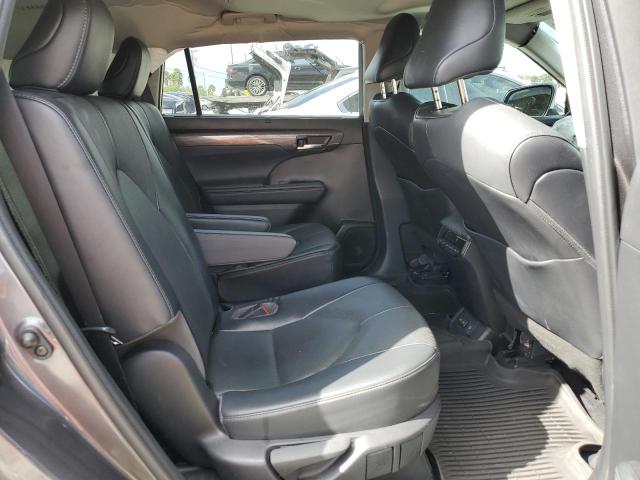 Photo 11 from auction – 2022 TOYOTA HIGHLANDER with VIN 5TDYZRAHXNS107031