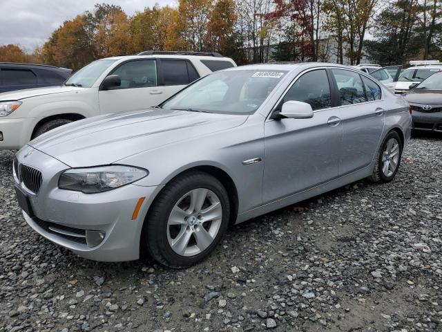 BMW 528 XI 2013 with VIN WBAXH5C56DDW15577 - Photo from auction