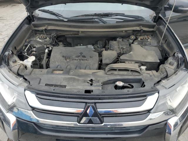 Photo 12 from auction – 2018 MITSUBISHI OUTLANDER with VIN JA4AD3A35JZ026345