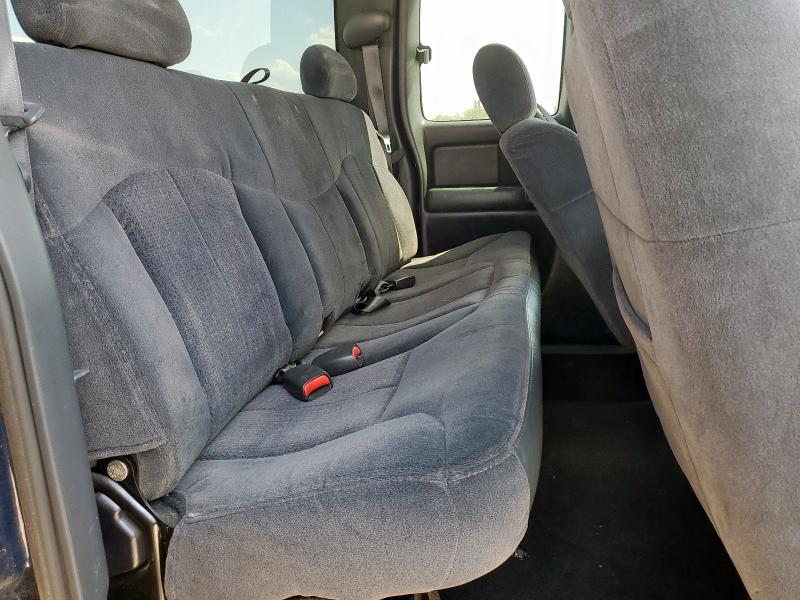 Photo 10 from auction – 2001 CHEVROLET SILVERADO with VIN 2GCEC19V511182849