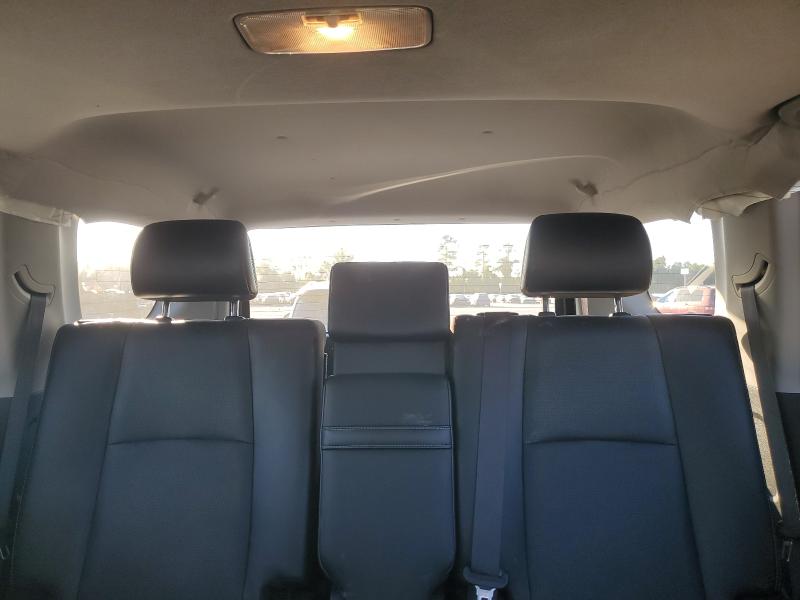 Photo 10 from auction – 2018 TOYOTA 4RUNNER SR with VIN JTEZU5JR0J5178982