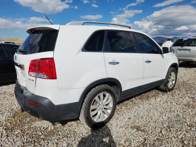 Photo 3 from auction – 2011 KIA SORENTO EX with VIN 5XYKU4A29BG179236