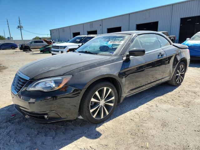 CHRYSLER 200 S 2014 with VIN 1C3BCBGG6EN136243 - Photo from auction