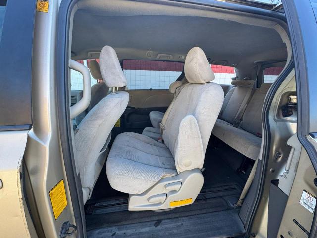 Photo 6 from auction – 2012 TOYOTA SIENNA LE with VIN 5TDKK3DC9CS233451