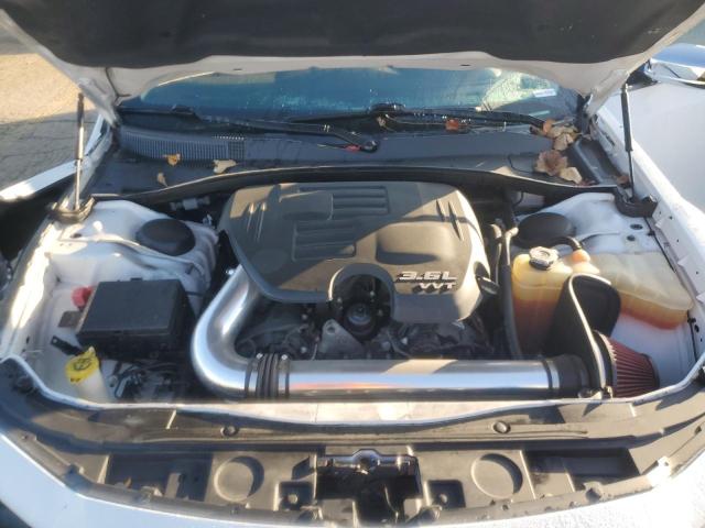 Photo 11 from auction – 2019 CHRYSLER 300 LIMITE with VIN 2C3CCAEG8KH686551