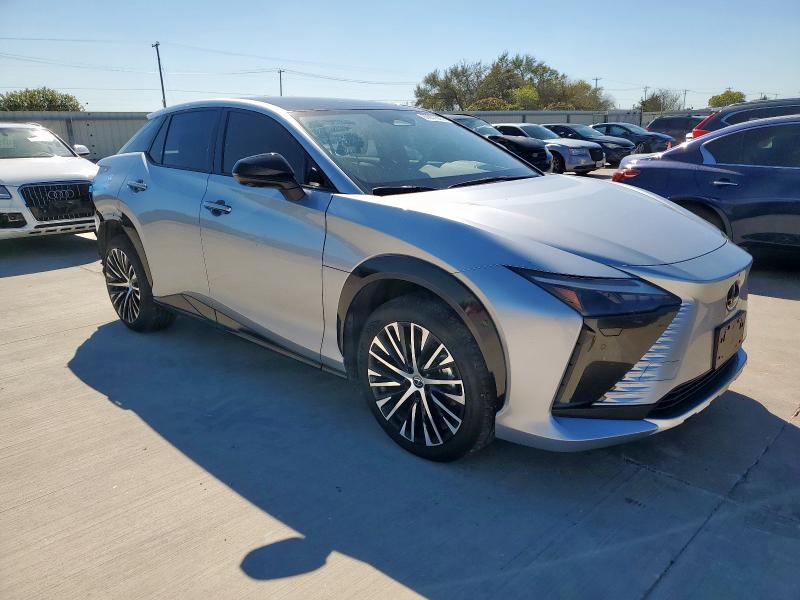 Photo 4 from auction – 2024 LEXUS RZ 450E with VIN JTJAAAAB8RA025353