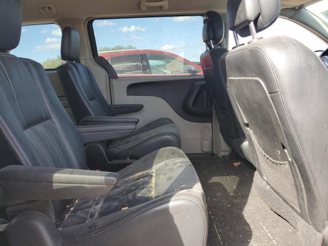 Photo 11 from auction – 2014 CHRYSLER TOWN & COU with VIN 2C4RC1BG1ER326756