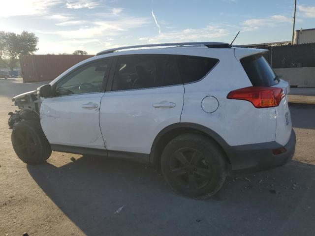 Photo 2 from auction – 2015 TOYOTA RAV4 with VIN 2T3WFREV6FW208020
