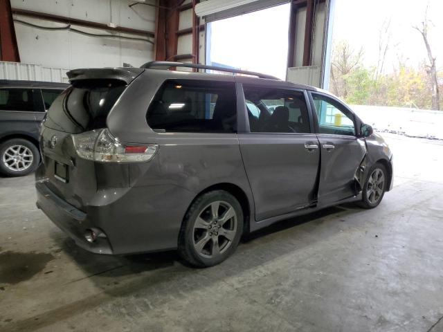Photo 3 from auction – 2018 TOYOTA SIENNA SE with VIN 5TDXZ3DC4JS909884