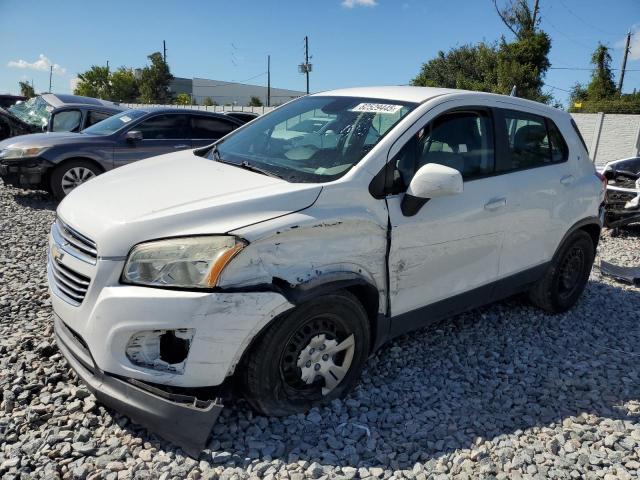 CHEVROLET TRAX 2015 with VIN 3GNCJKSB5FL240653 - Photo from auction