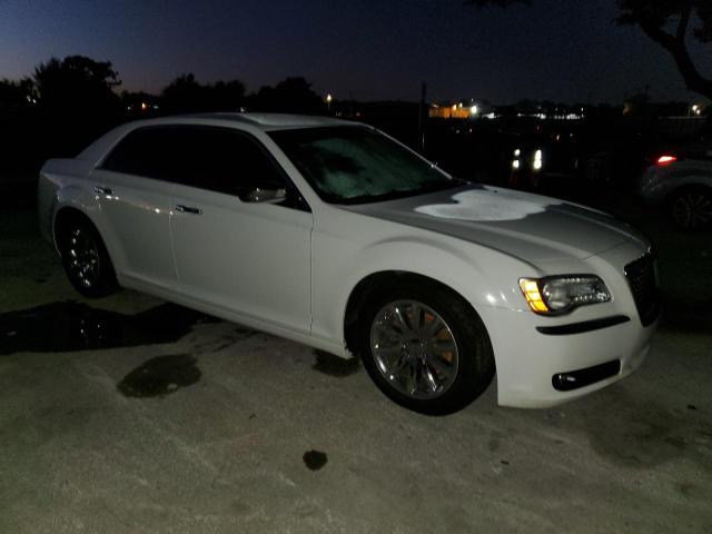 Photo 4 from auction – 2014 CHRYSLER 300C with VIN 2C3CCAEG0EH326887