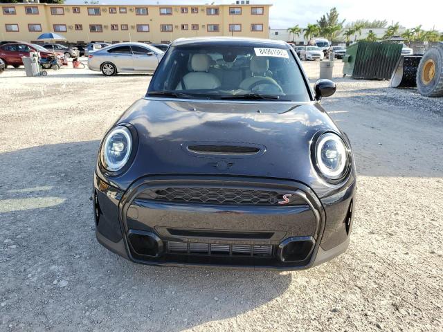Photo 5 from auction – 2024 MINI COOPER S with VIN WMW53DK07R2U58215