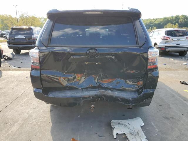 Photo 6 from auction – 2018 TOYOTA 4RUNNER SR with VIN JTEBU5JR7J5543675