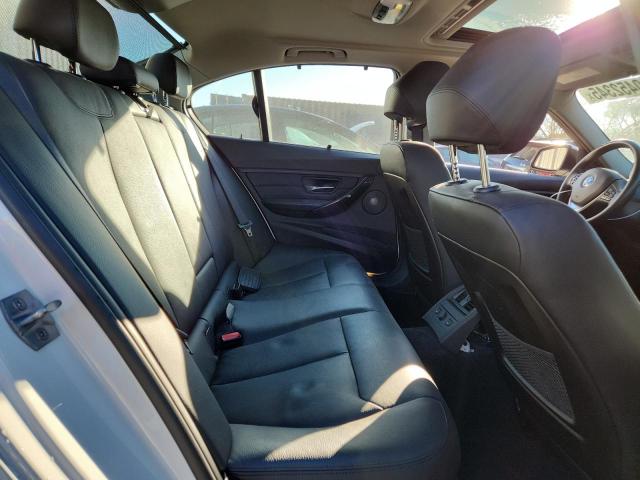 Photo 10 from auction – 2015 BMW 328 with VIN WBA3B3G58FNT18130