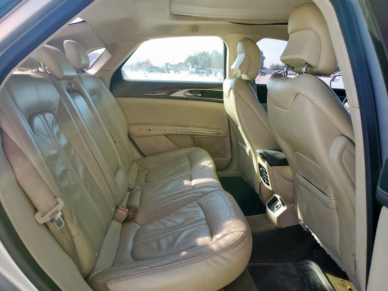 Photo 10 from auction – 2014 LINCOLN MKZ with VIN 3LN6L2G92ER801131