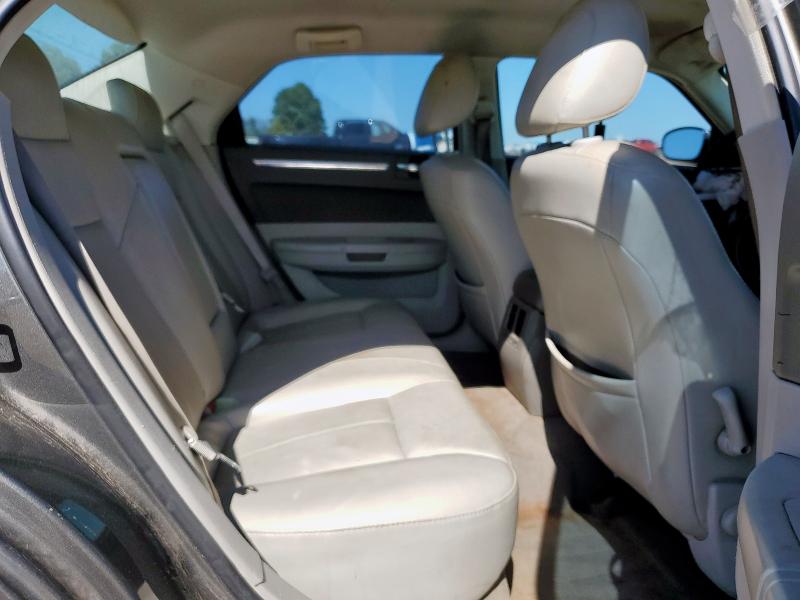 Photo 10 from auction – 2010 CHRYSLER 300 TOURING with VIN 2C3CA5CV2AH209594