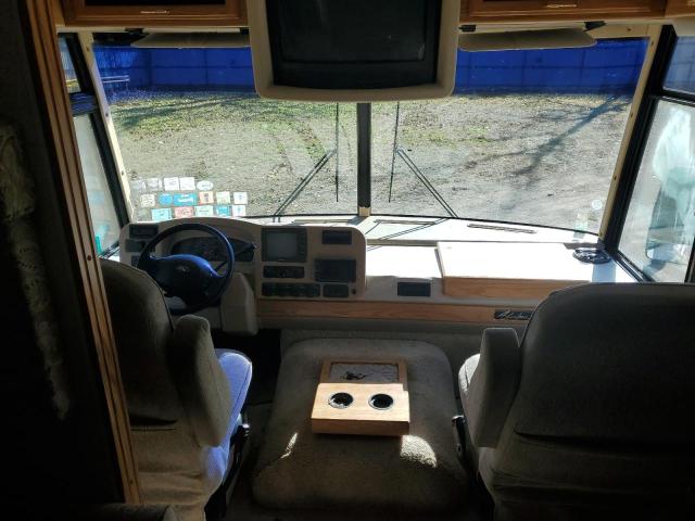 Photo 5 from auction – 2002 WINNEBAGO ADVENTURER with VIN 1FCNF53S710A18981