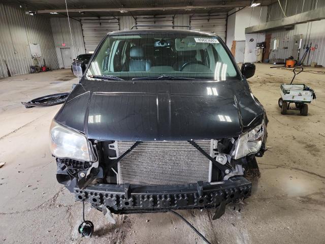 Photo 5 from auction – 2014 CHRYSLER TOWN & COU with VIN 2C4RC1BG2ER113587