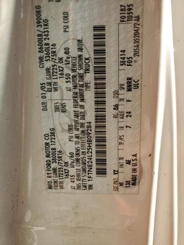 Photo 14 from auction – 2005 FORD ECONOLINE E250 VAN with VIN 1FTNE24L25HB09284