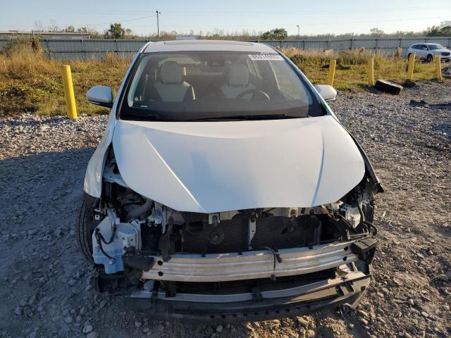 Photo 5 from auction – 2017 TOYOTA PRIUS with VIN JTDKARFU3H3032102