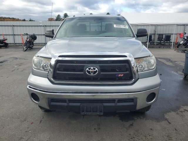 Photo 5 from auction – 2011 TOYOTA TUNDRA DOU with VIN 5TFUM5F16BX025157
