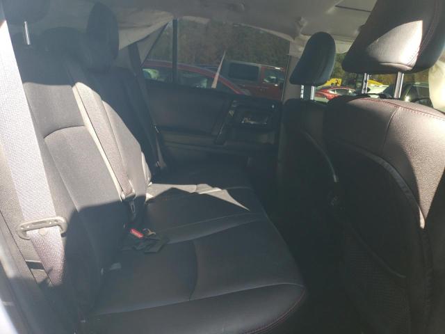 Photo 11 from auction – 2017 TOYOTA 4RUNNER SR with VIN JTEBU5JR6H5482376