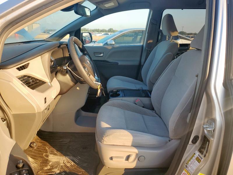 Photo 7 from auction – 2018 TOYOTA SIENNA LE with VIN 5TDKZ3DC7JS901370