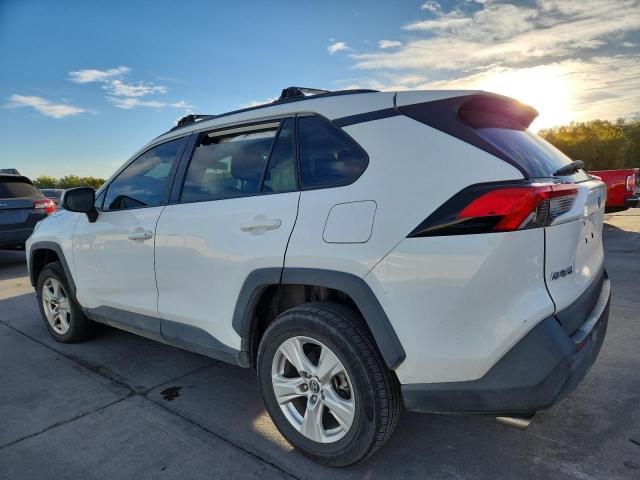 Photo 2 from auction – 2021 TOYOTA RAV4 XLE with VIN 2T3P1RFVXMW158625