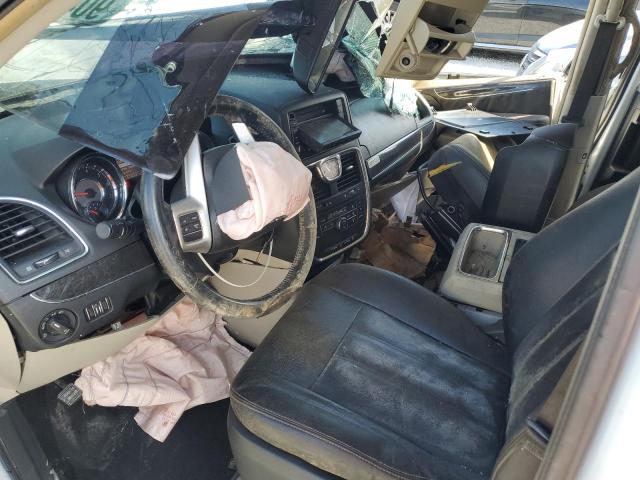 Photo 8 from auction – 2016 CHRYSLER TOWN & COU with VIN 2C4RC1BG6GR291506