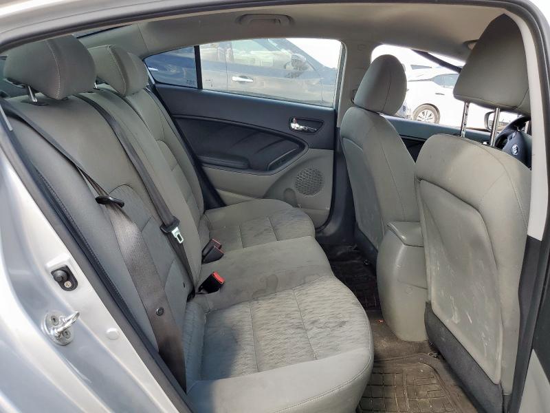 Photo 10 from auction – 2016 KIA FORTE LX with VIN KNAFK4A60G5500524