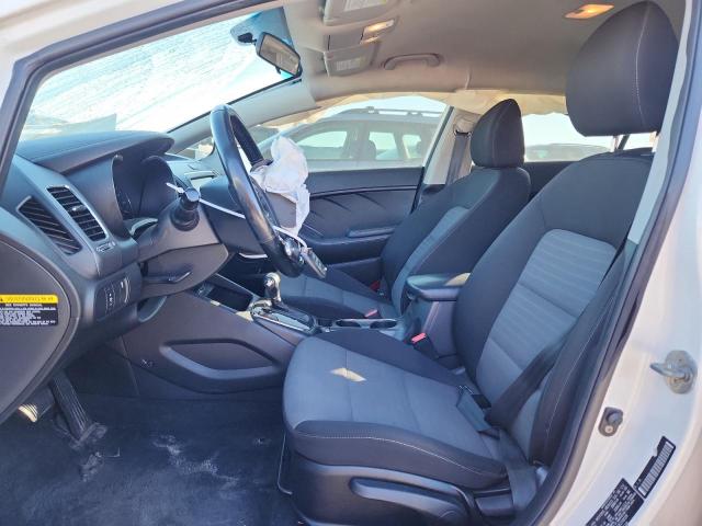 Photo 7 from auction – 2018 KIA FORTE LX with VIN 3KPFL4A79JE219228