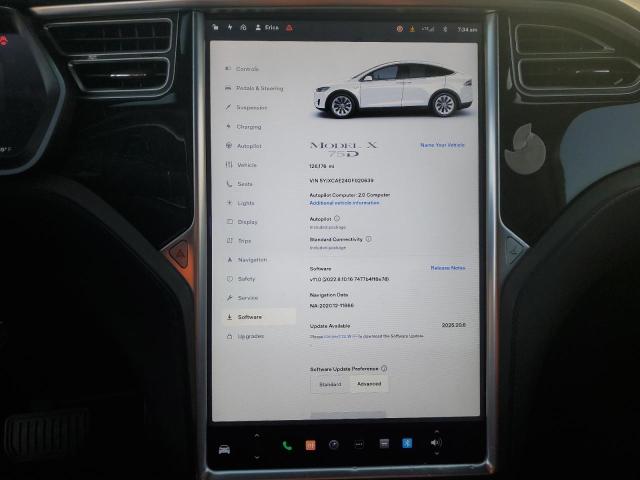 Photo 9 from auction – 2016 TESLA MODEL X with VIN 5YJXCAE24GF020639