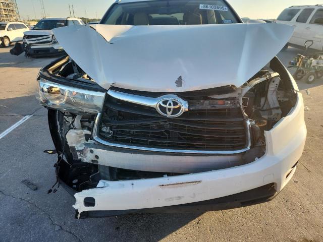 Photo 12 from auction – 2015 TOYOTA HIGHLANDER with VIN 5TDYKRFH1FS069185